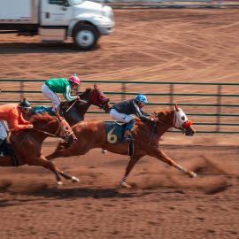 Horse race betting